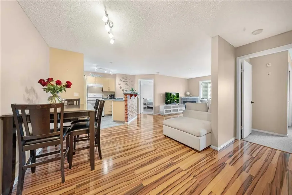 4975 130 Avenue SE Calgary AB T2Z 4M5