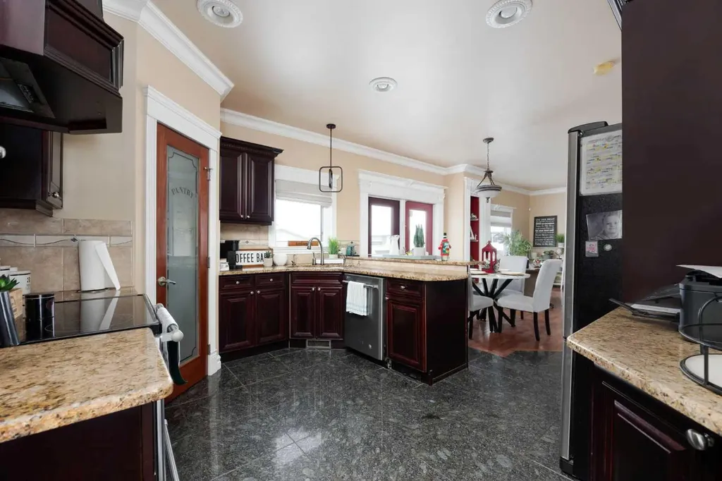 158 Pickles Crescent Fort Mcmurray AB T9K 2T7