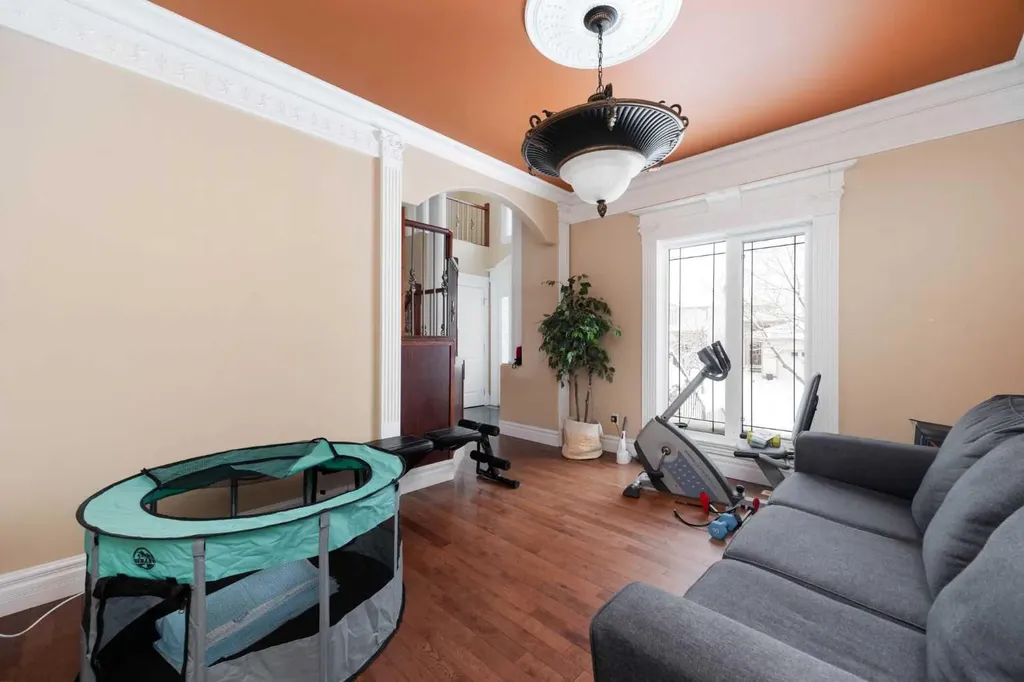 158 Pickles Crescent Fort Mcmurray AB T9K 2T7