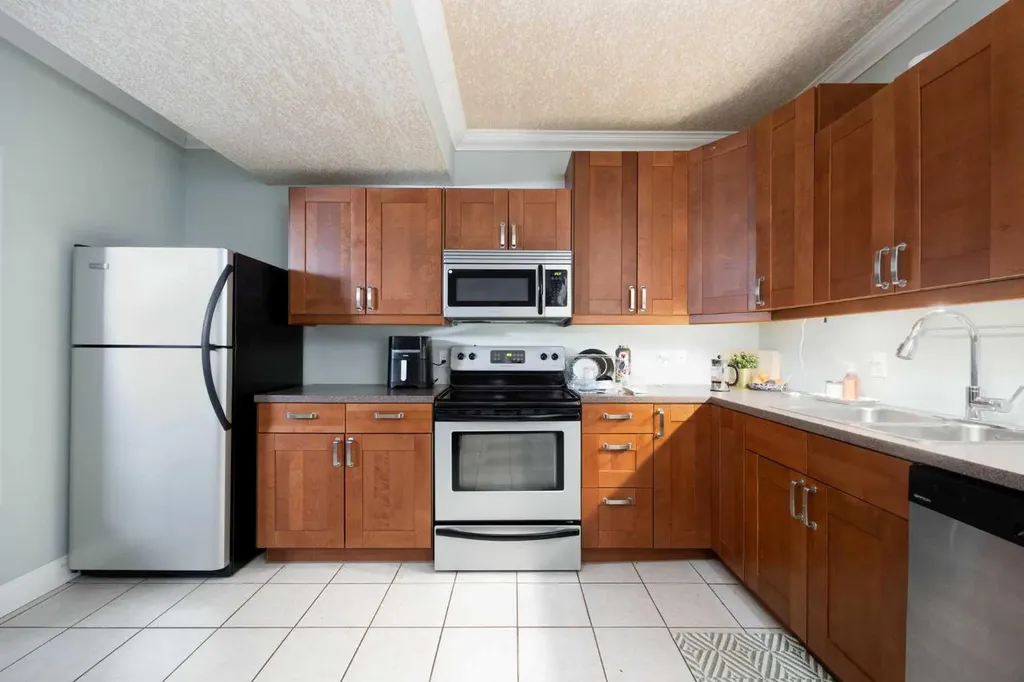 158 Pickles Crescent Fort Mcmurray AB T9K 2T7
