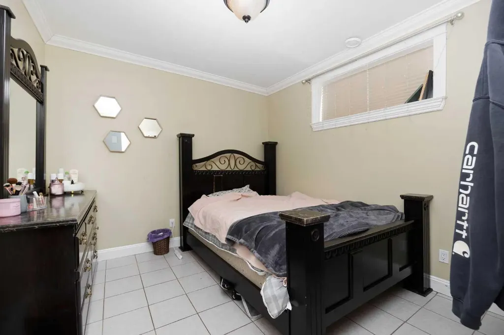158 Pickles Crescent Fort Mcmurray AB T9K 2T7
