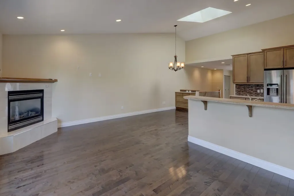 12 Garden Way Drumheller AB T0J 0Y5