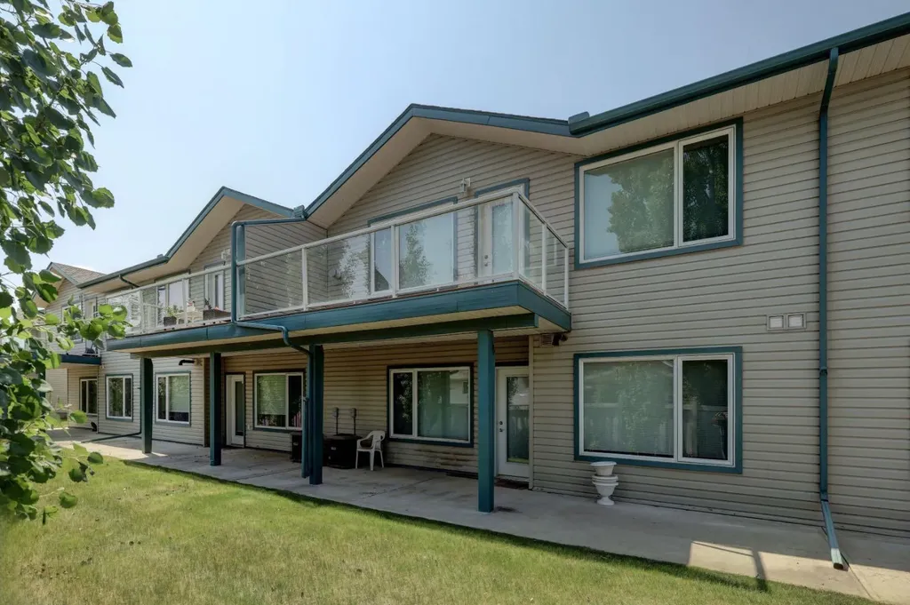 12 Garden Way Drumheller AB T0J 0Y5