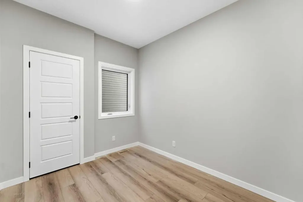 921 Chinook Winds Meadow SW Airdrie AB T4B 0R7