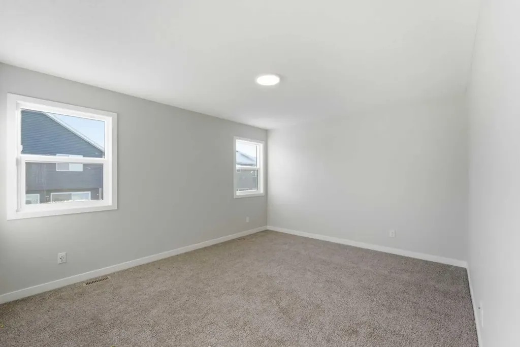 921 Chinook Winds Meadow SW Airdrie AB T4B 0R7