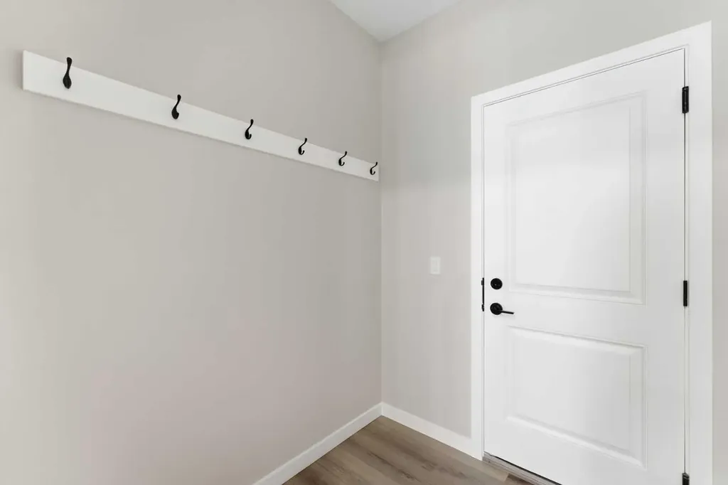 921 Chinook Winds Meadow SW Airdrie AB T4B 0R7