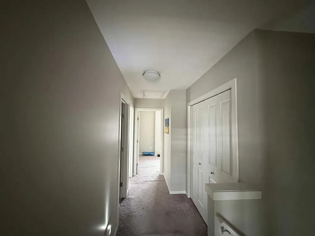 202 Evansridge Park NW Calgary AB T3P0N7