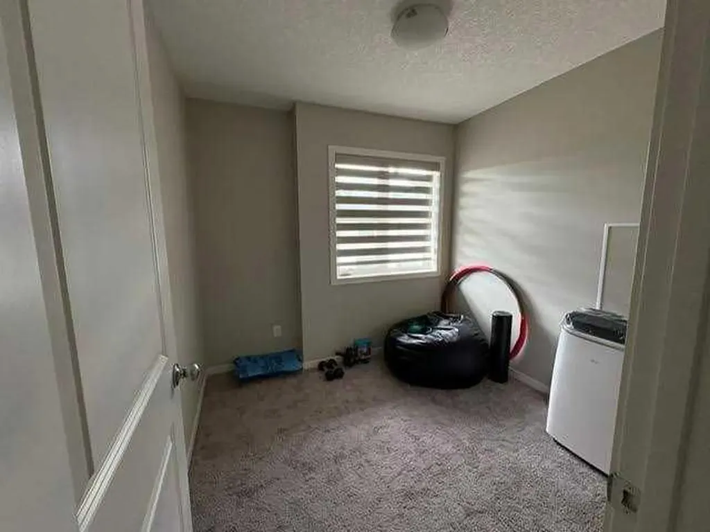 202 Evansridge Park NW Calgary AB T3P0N7