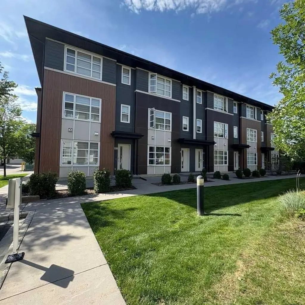 202 Evansridge Park NW Calgary AB T3P0N7