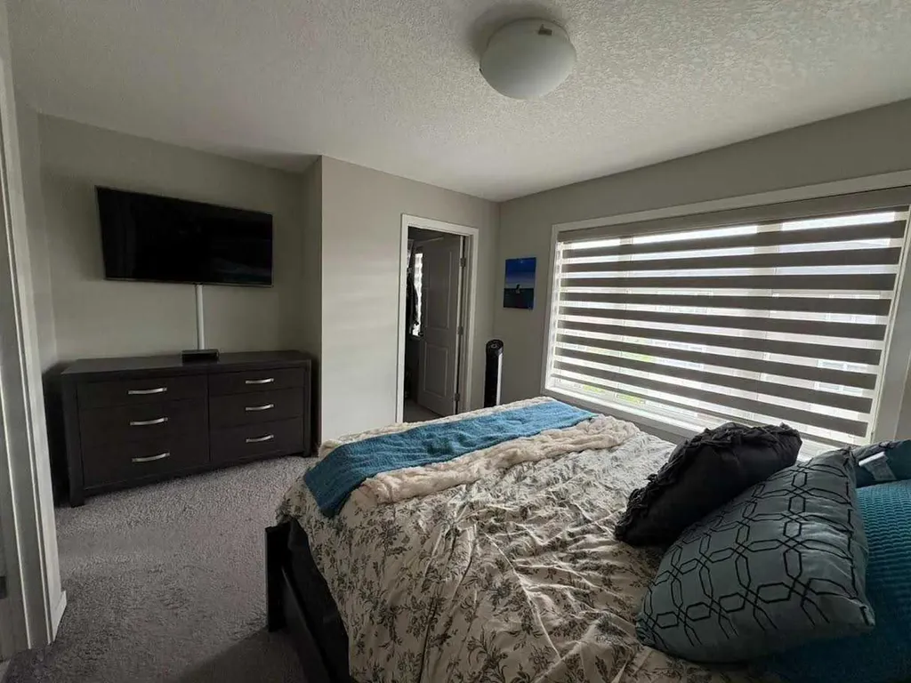202 Evansridge Park NW Calgary AB T3P0N7