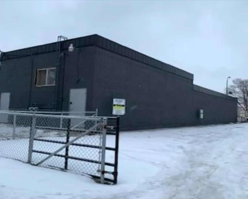 406 13 Street N Lethbridge AB T1H 2S2