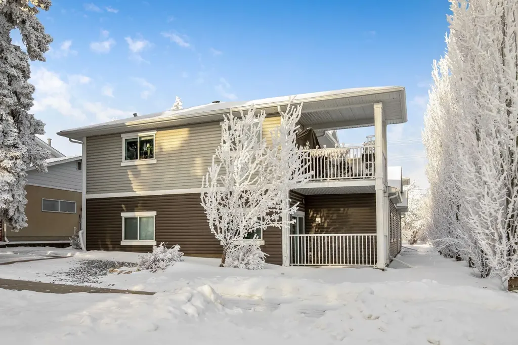 204 6 Avenue Strathmore AB T1P 1S3