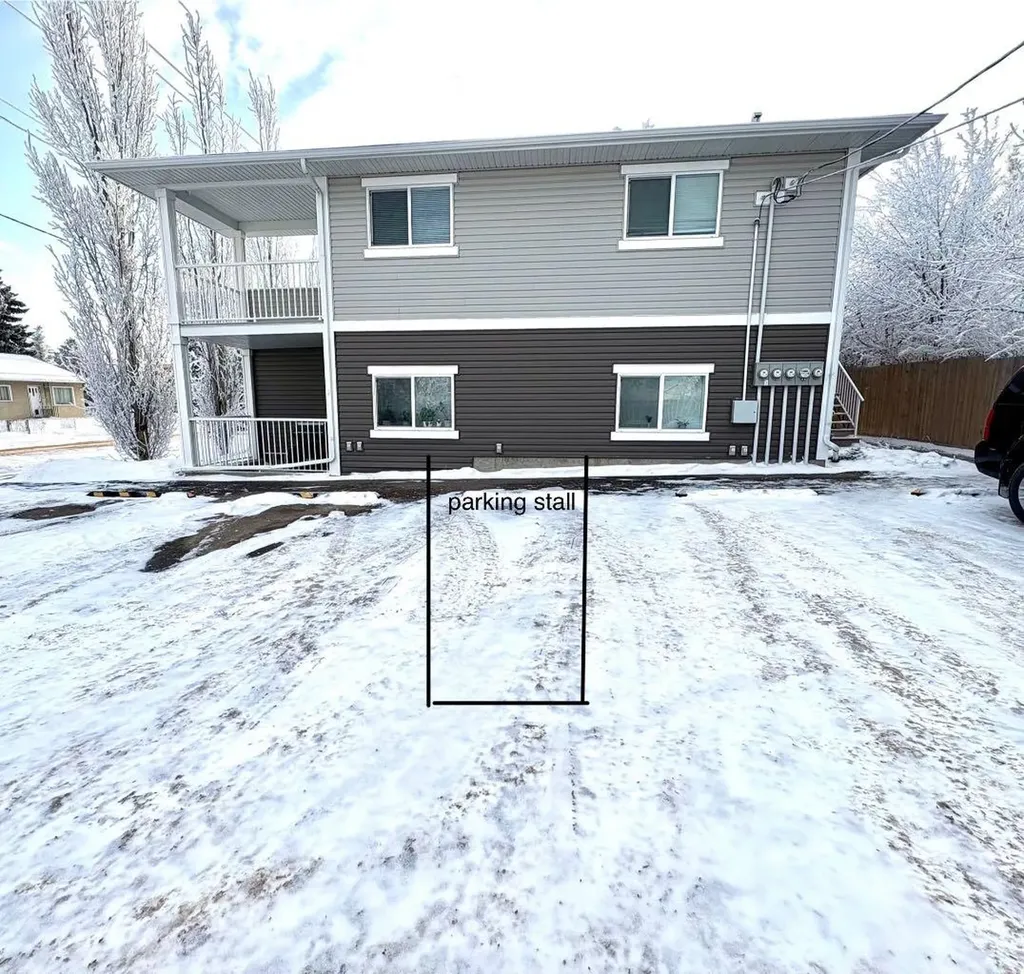 204 6 Avenue Strathmore AB T1P 1S3