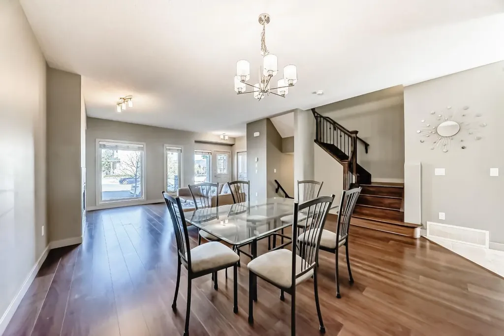12 Cougar Ridge Landing SW Calgary AB T3H 0X8