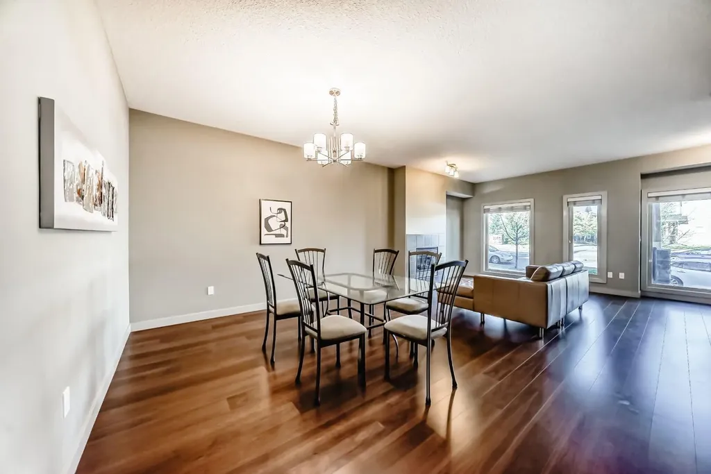 12 Cougar Ridge Landing SW Calgary AB T3H 0X8