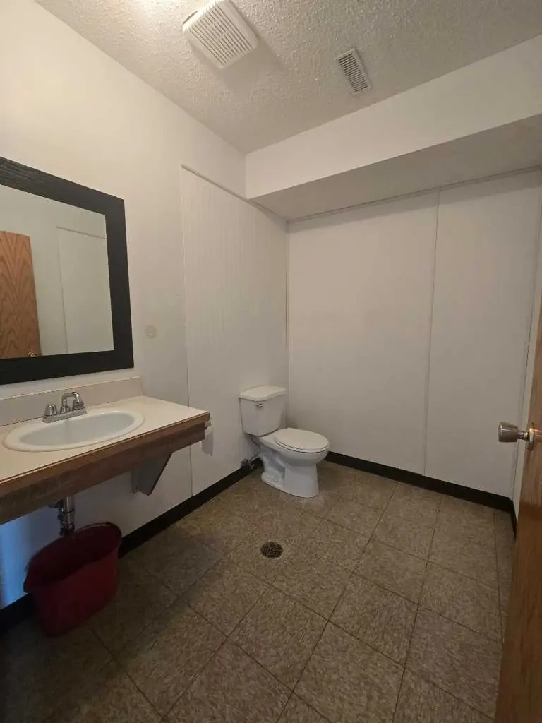 329 9 Street E Brooks AB T1R0K2