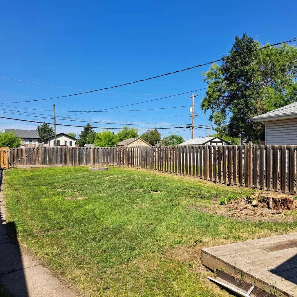 5308 49 Avenue Lloydminster SK S9V 0V1