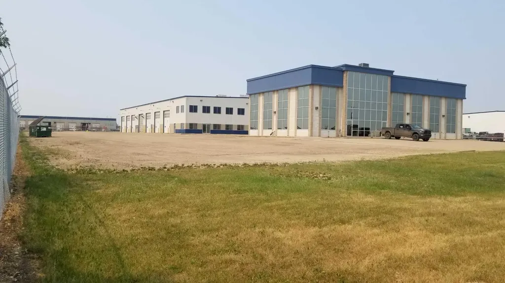 8701 102 Street Clairmont AB T8X 5G8