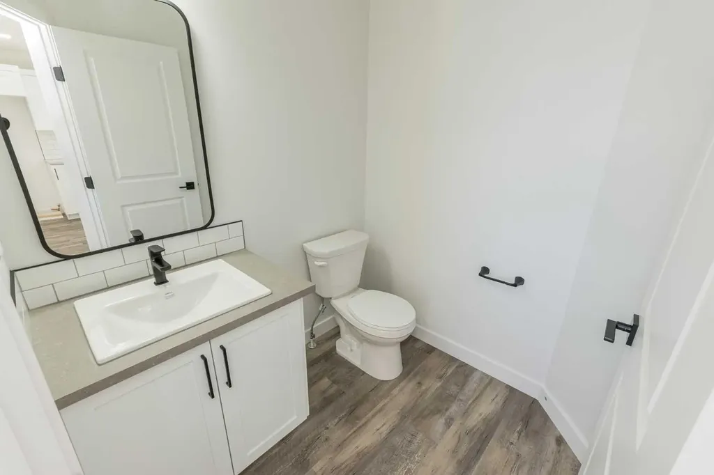 8558 72 Avenue Grande Prairie AB T8X 0N9