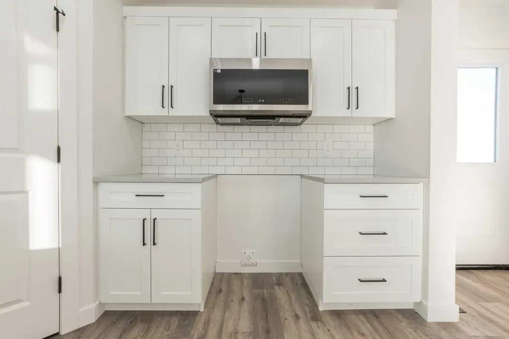 8558 72 Avenue Grande Prairie AB T8X 0N9
