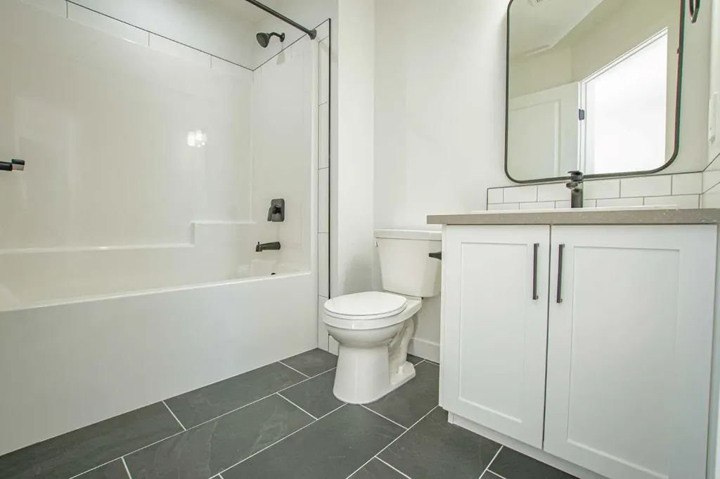 8558 72 Avenue Grande Prairie AB T8X 0N9