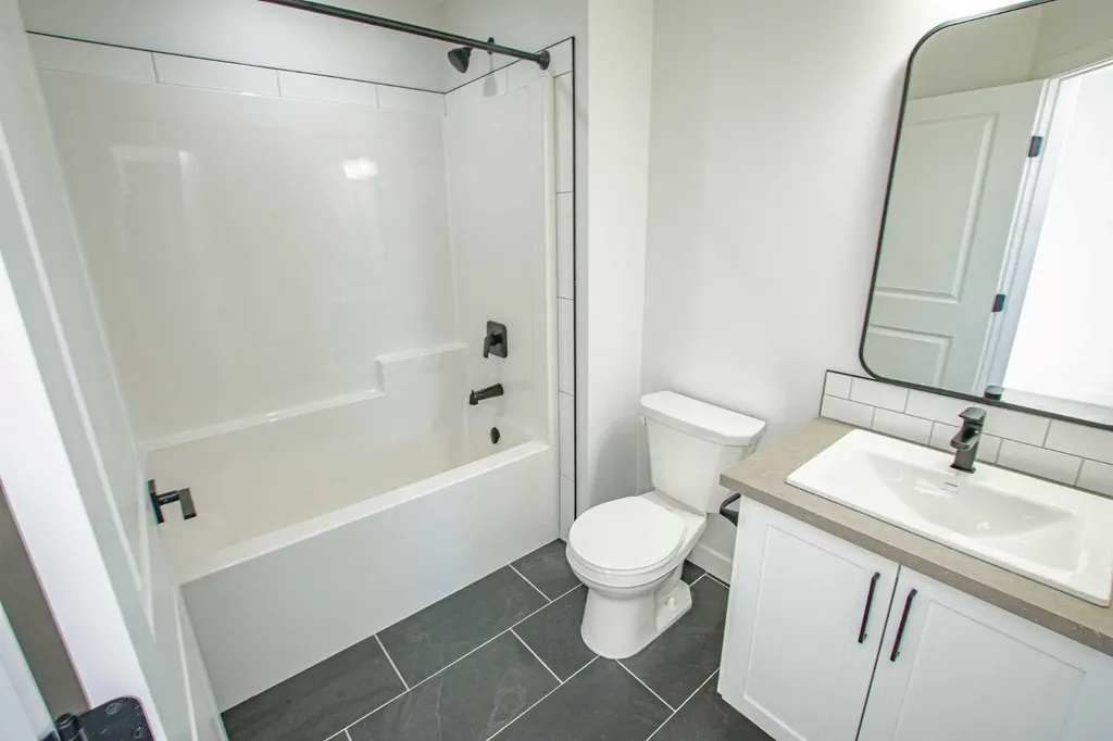 8558 72 Avenue Grande Prairie AB T8X 0N9