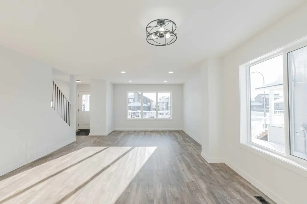 8558 72 Avenue Grande Prairie AB T8X 0N9