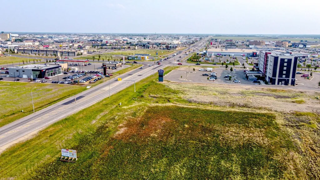 10501 117 Street Grande Prairie AB T8V 8B5
