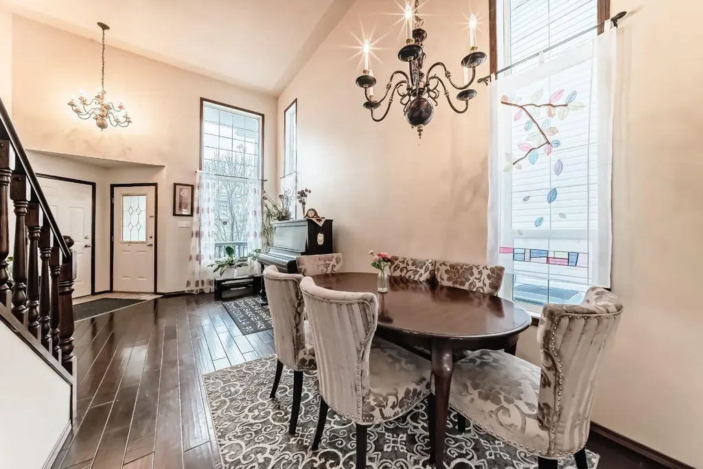 3708 Douglas Ridge Way SE Calgary AB T2Z 3B6
