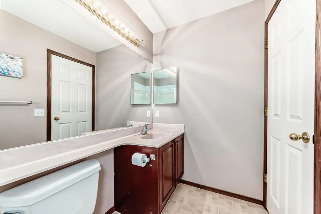 3708 Douglas Ridge Way SE Calgary AB T2Z 3B6