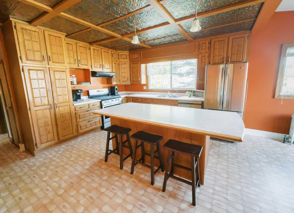 4901 48 Street S Stettler AB T0C 2L2