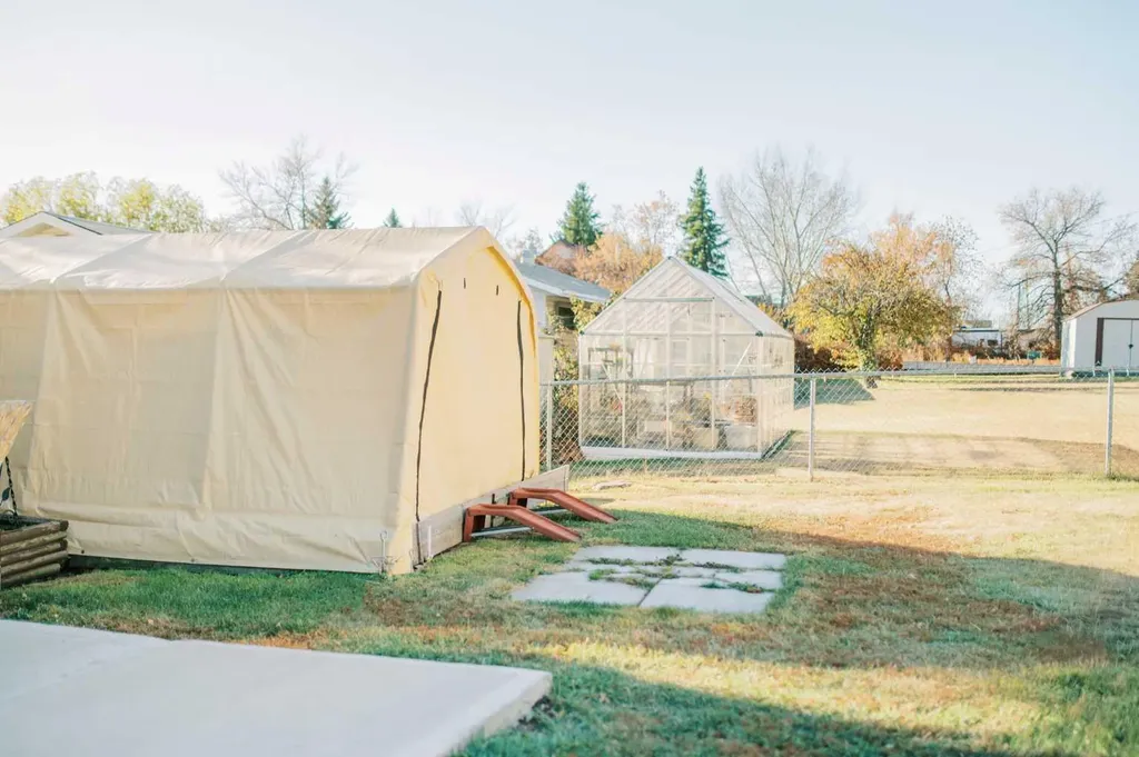 221 4th Avenue S Big Valley AB T0J 0G0