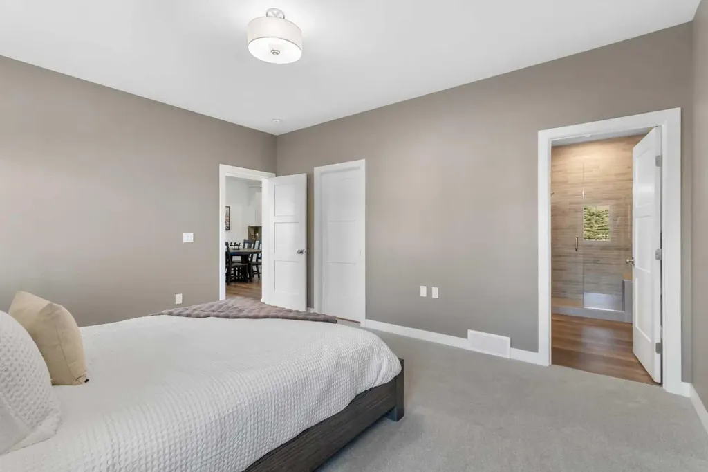4930 Beardsley Avenue Lacombe AB T4L0G4