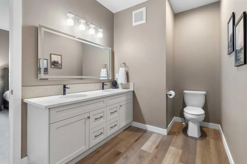 4930 Beardsley Avenue Lacombe AB T4L0G4