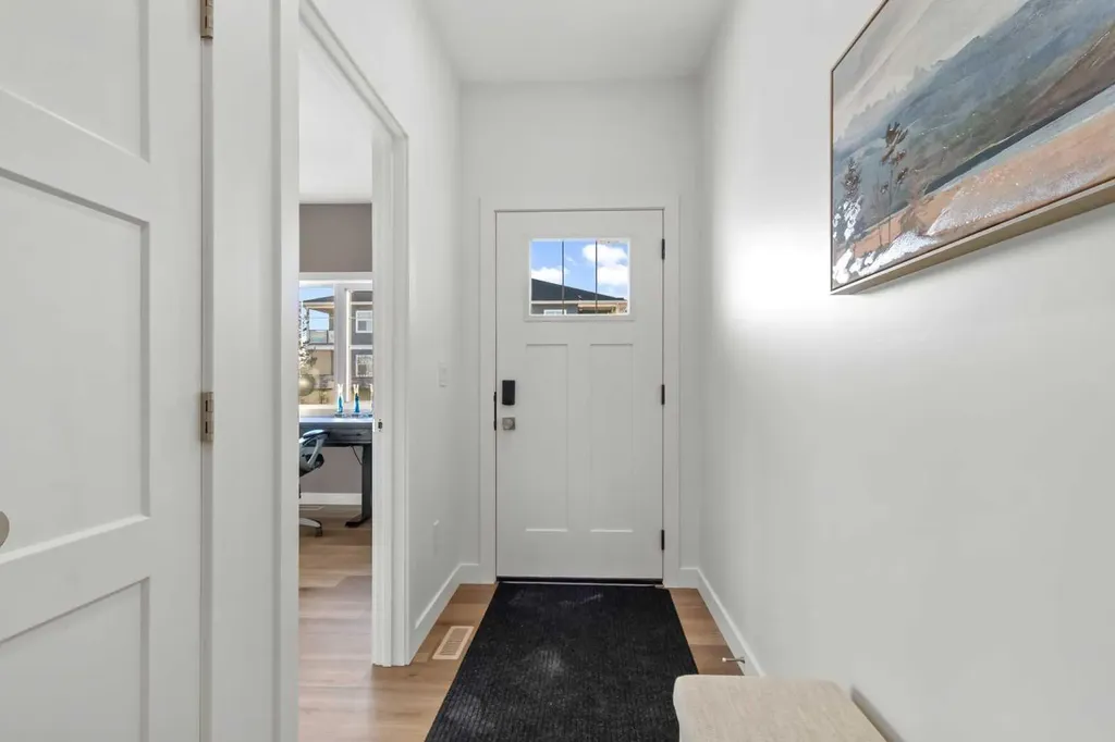 4930 Beardsley Avenue Lacombe AB T4L0G4