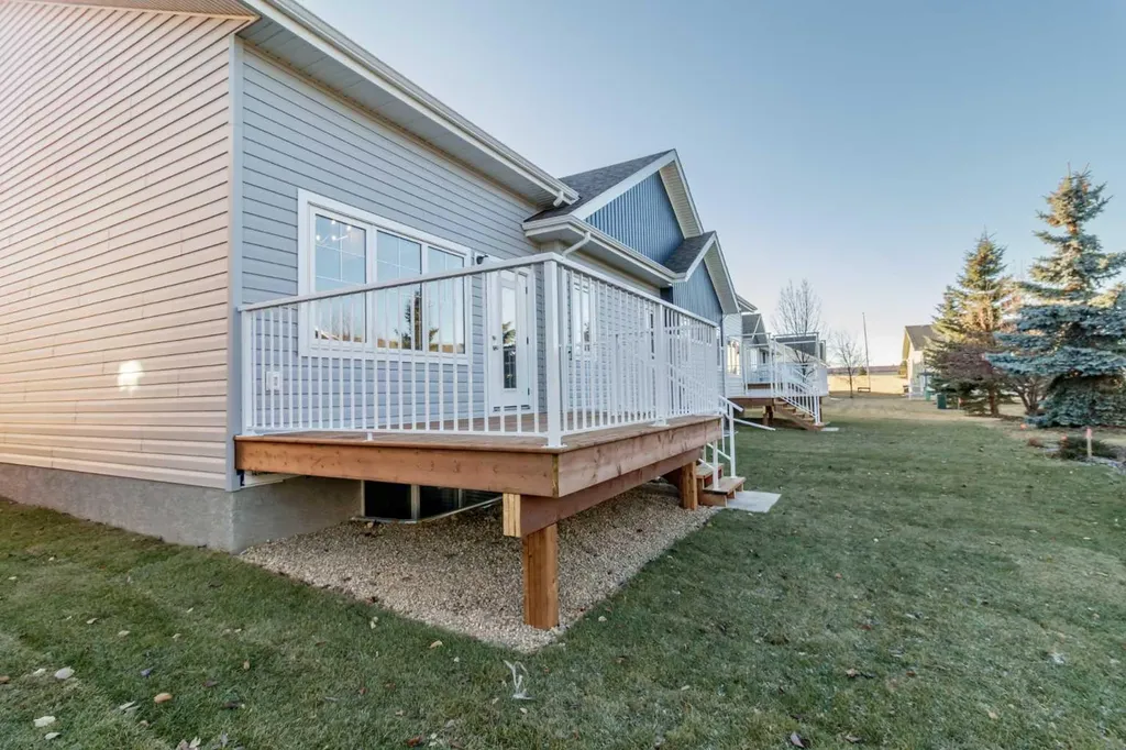 4930 Beardsley Avenue Lacombe AB T4L0G4