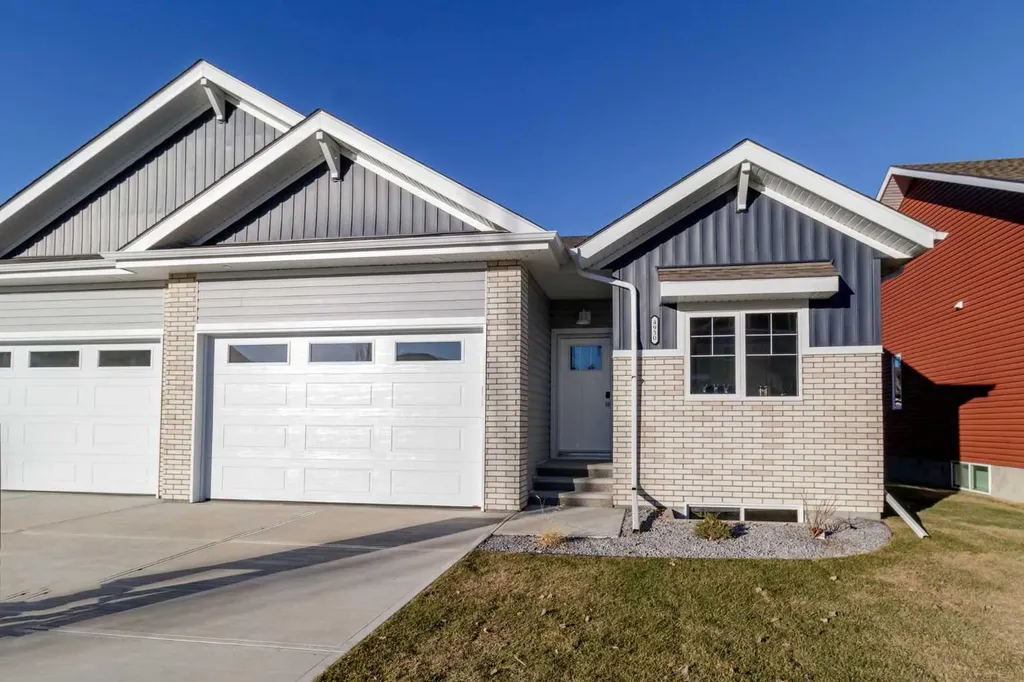 4930 Beardsley Avenue Lacombe AB T4L0G4