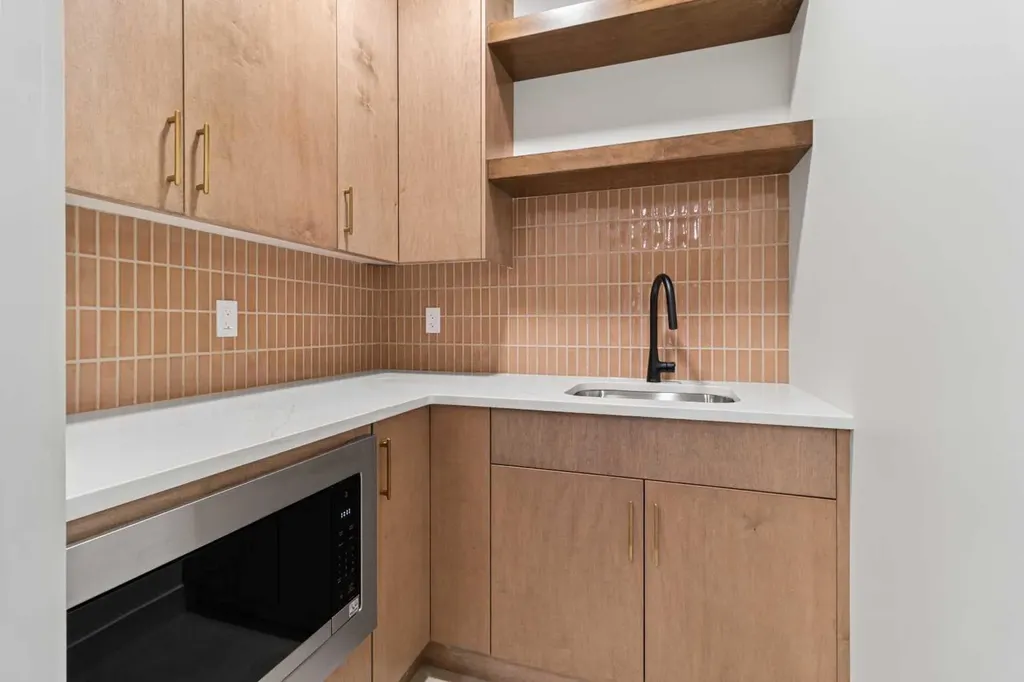 4940 Beardsley Avenue Lacombe AB T4L 0G4