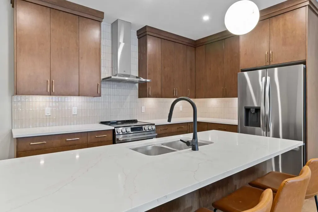 4940 Beardsley Avenue Lacombe AB T4L 0G4