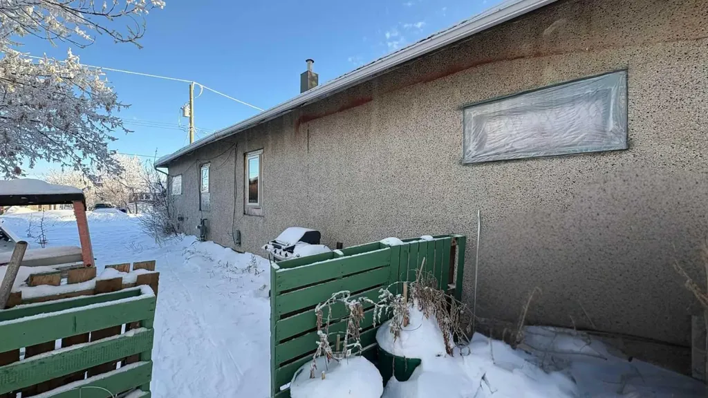 5117 Norfolk Avenue Coronation AB T0C1C0