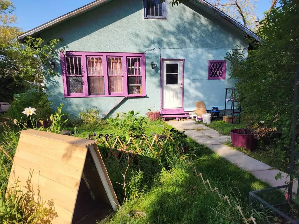 5117 Norfolk Avenue Coronation AB T0C1C0