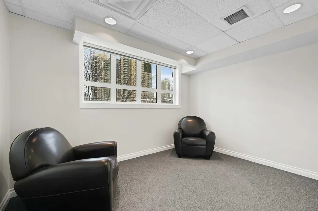 138 18 Avenue SE Calgary AB T2G 5P9