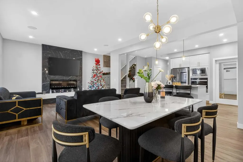 66 Belmont Manor SW Calgary AB T2X 5E4