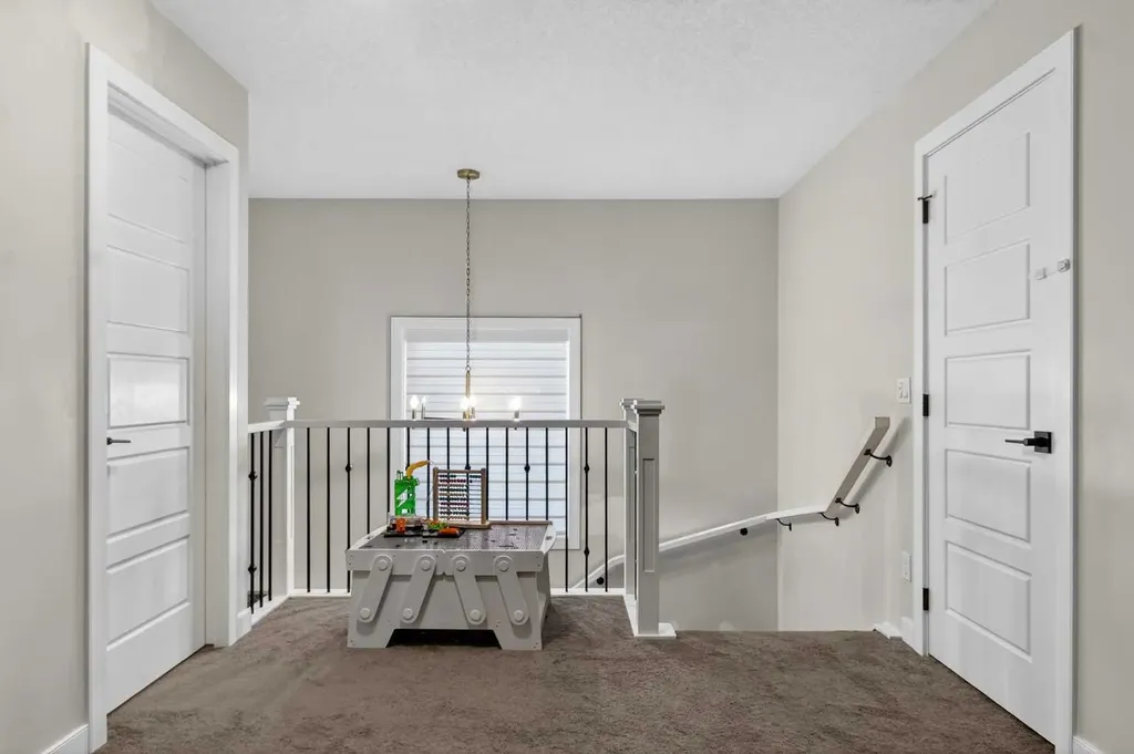 66 Belmont Manor SW Calgary AB T2X 5E4