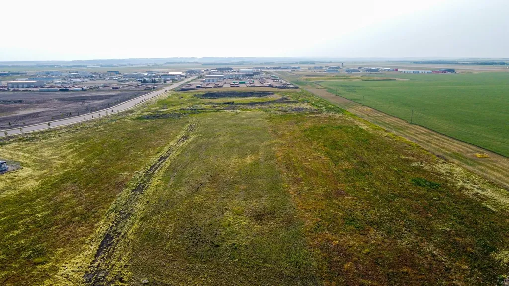 11906 104 Avenue Grande Prairie AB T8V 8B5