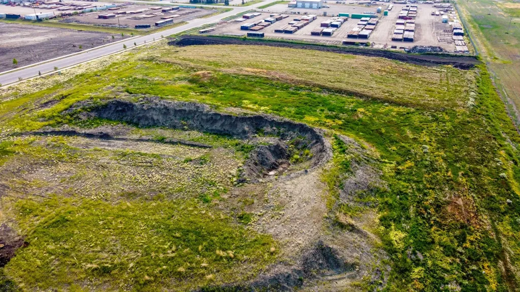 11906 104 Avenue Grande Prairie AB T8V 8B5
