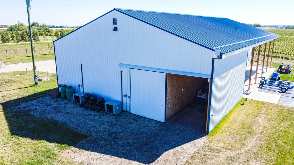 705068 Rge Road 82 Wembley AB T8W 5B5