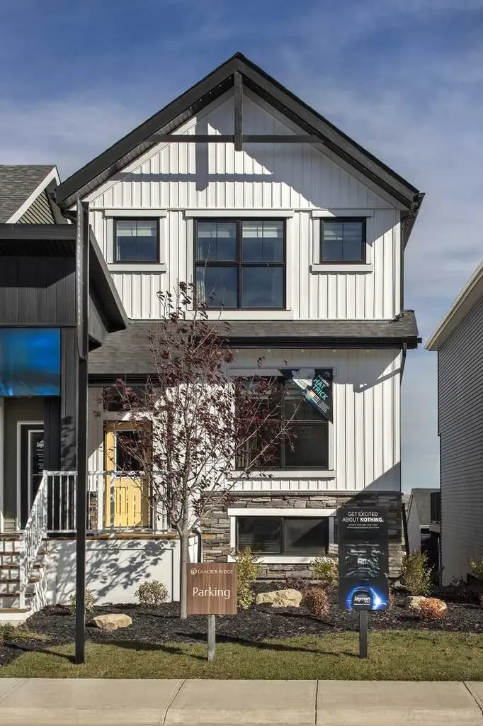 178 Mitchell Road NW Calgary AB T3R 2G6