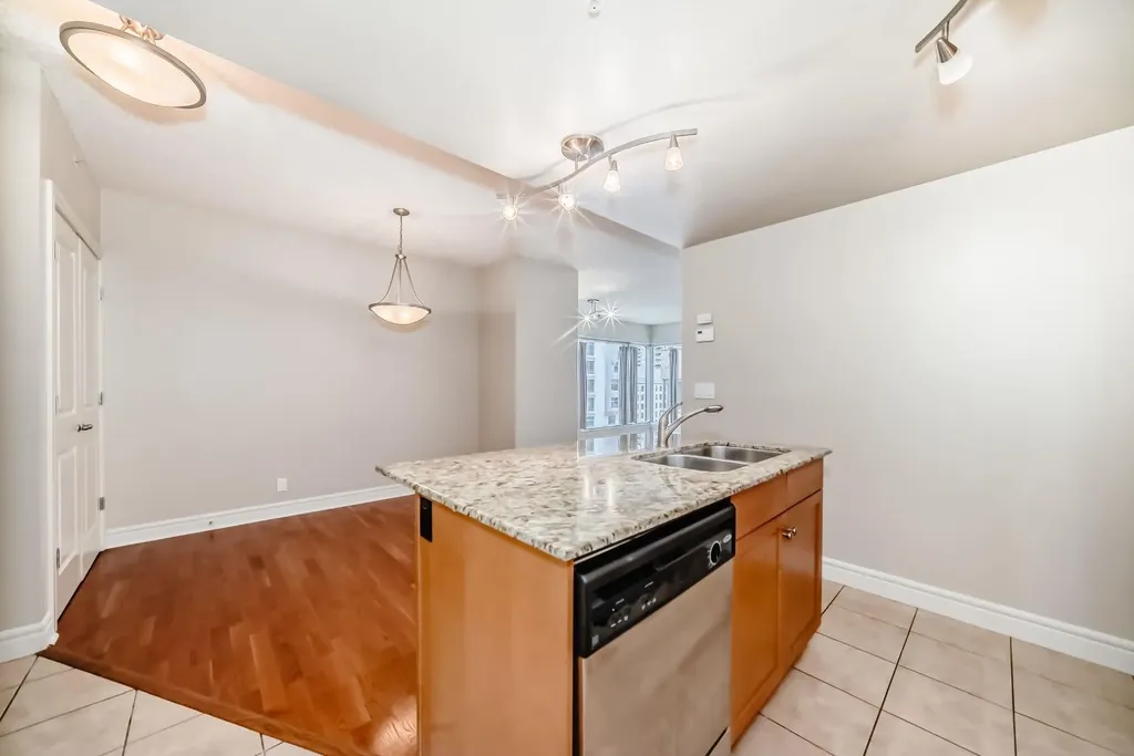 920 5 Avenue SW Calgary AB T2P 5P6