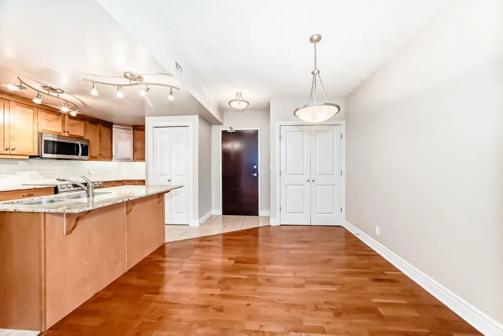 920 5 Avenue SW Calgary AB T2P 5P6